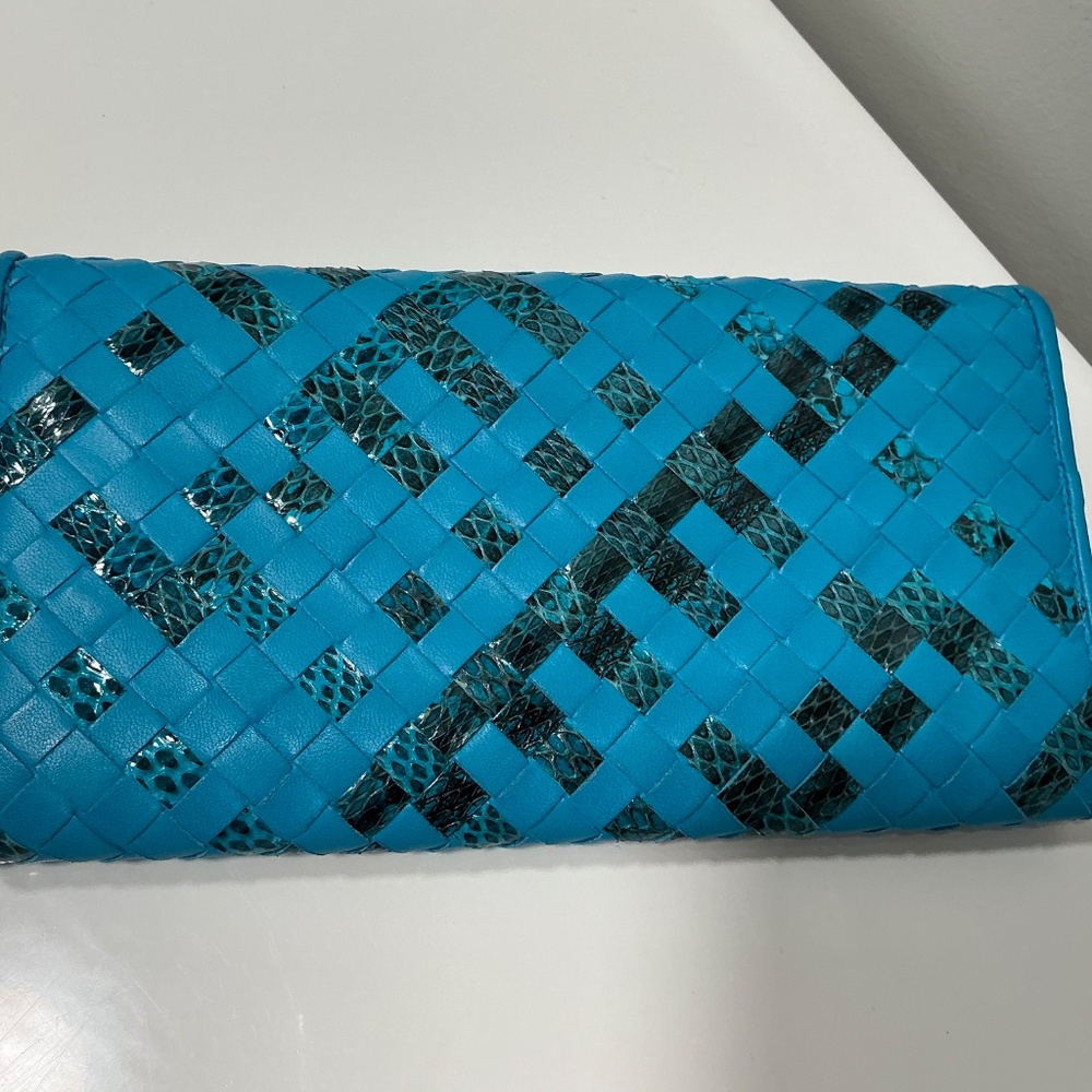 Bottega Veneta Intrecciato aqua and snakeskin wallet - Picture 2 of 9
